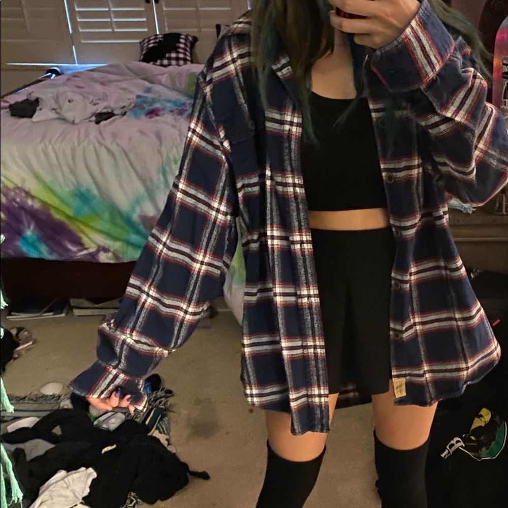 red and blue flannel🖤